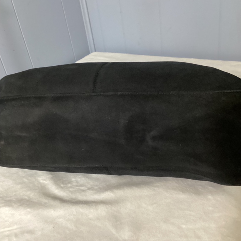 Coldwater Canyon Genuine Suede Leather XL Tote - Picture 9 of 13